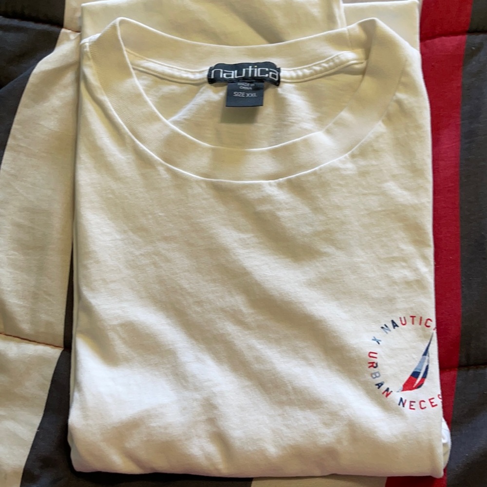 Urban necessities X Nautica T-shirt - Used - XXL